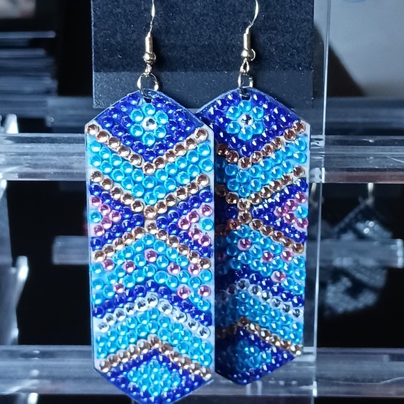 Handcrafted earrings knitted - Picture 1 of 2